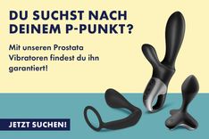 Schwarzer Satisfyer Game Changer, Silikon-Analplug mit Hodenring und Satisfyer Heat Climax + Connect App vor gelb-türkis geteiltem Hintergrund